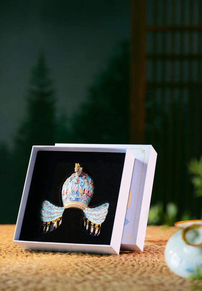 宋代皇后龙凤花钗冠”立体冰箱贴太美了!瓦力娱乐棋牌重磅联名!来自西湖边的“(图7) 宋代皇后龙凤花钗冠”立体冰箱贴太美了!瓦力娱乐棋牌重磅联名!来自西湖边的“(图7)