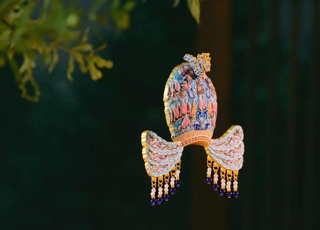 宋代皇后龙凤花钗冠”立体冰箱贴太美了!瓦力娱乐棋牌重磅联名!来自西湖边的“(图11) 宋代皇后龙凤花钗冠”立体冰箱贴太美了!瓦力娱乐棋牌重磅联名!来自西湖边的“(图11)